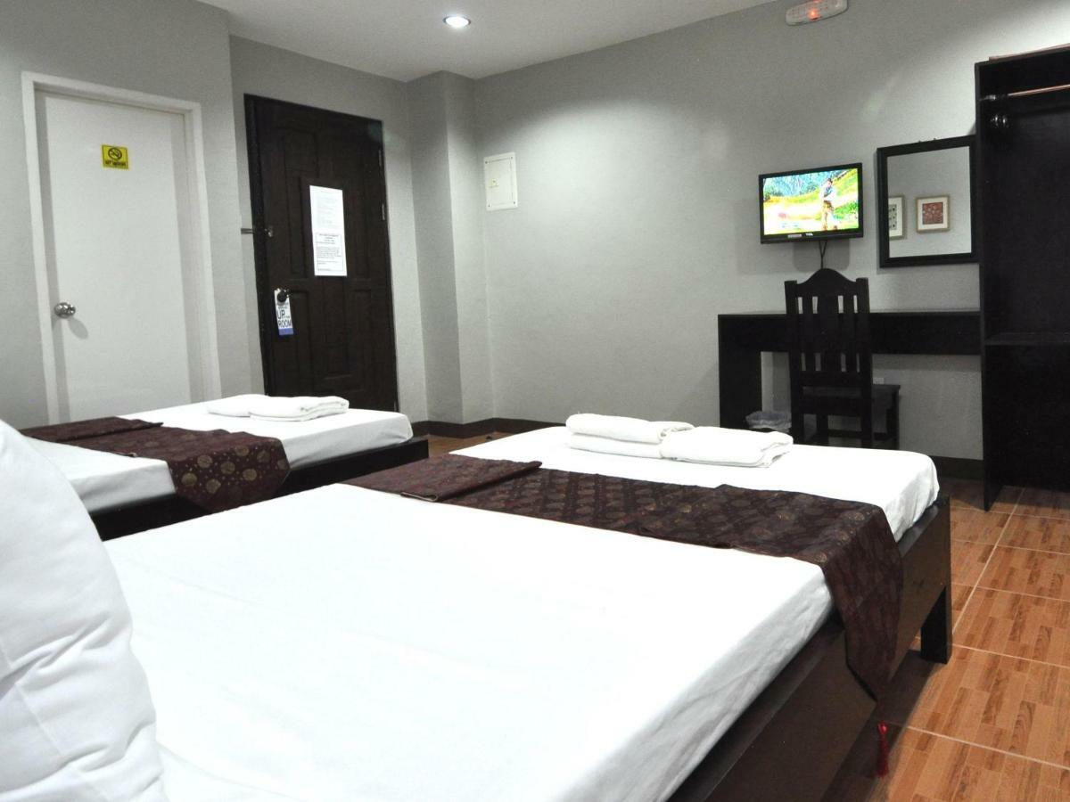 Harbour Gardens Tourist Inn Тагбиларан Сити Екстериор снимка